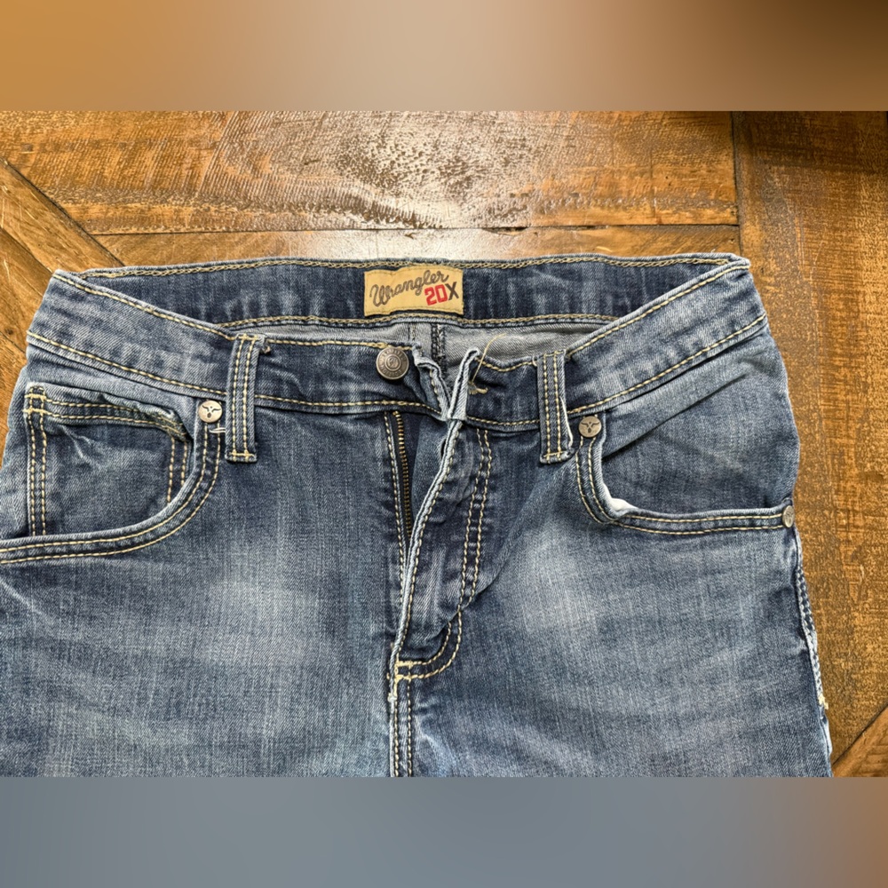 Wrangler 20X Boys Size 16 Regular
